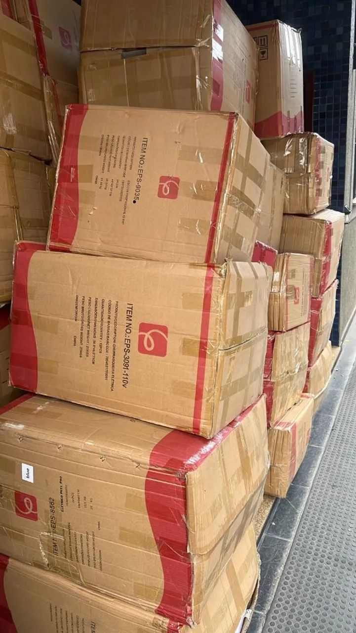Produtos da shopp, mercado livre e diversos com pequenas avarias
