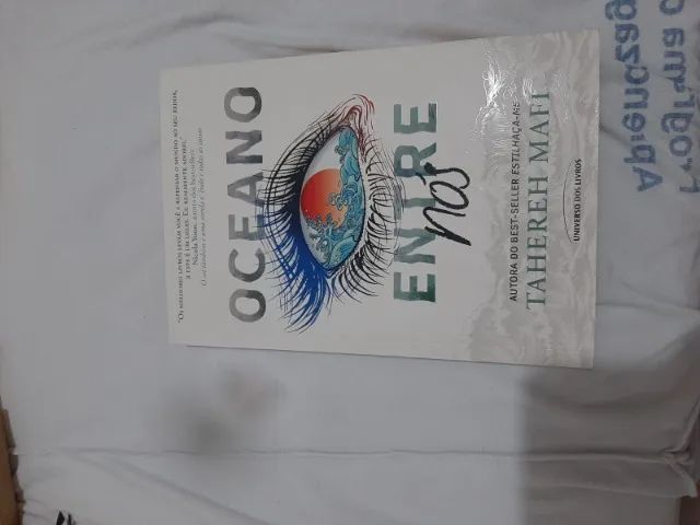 Livro "Oceano entre nós"