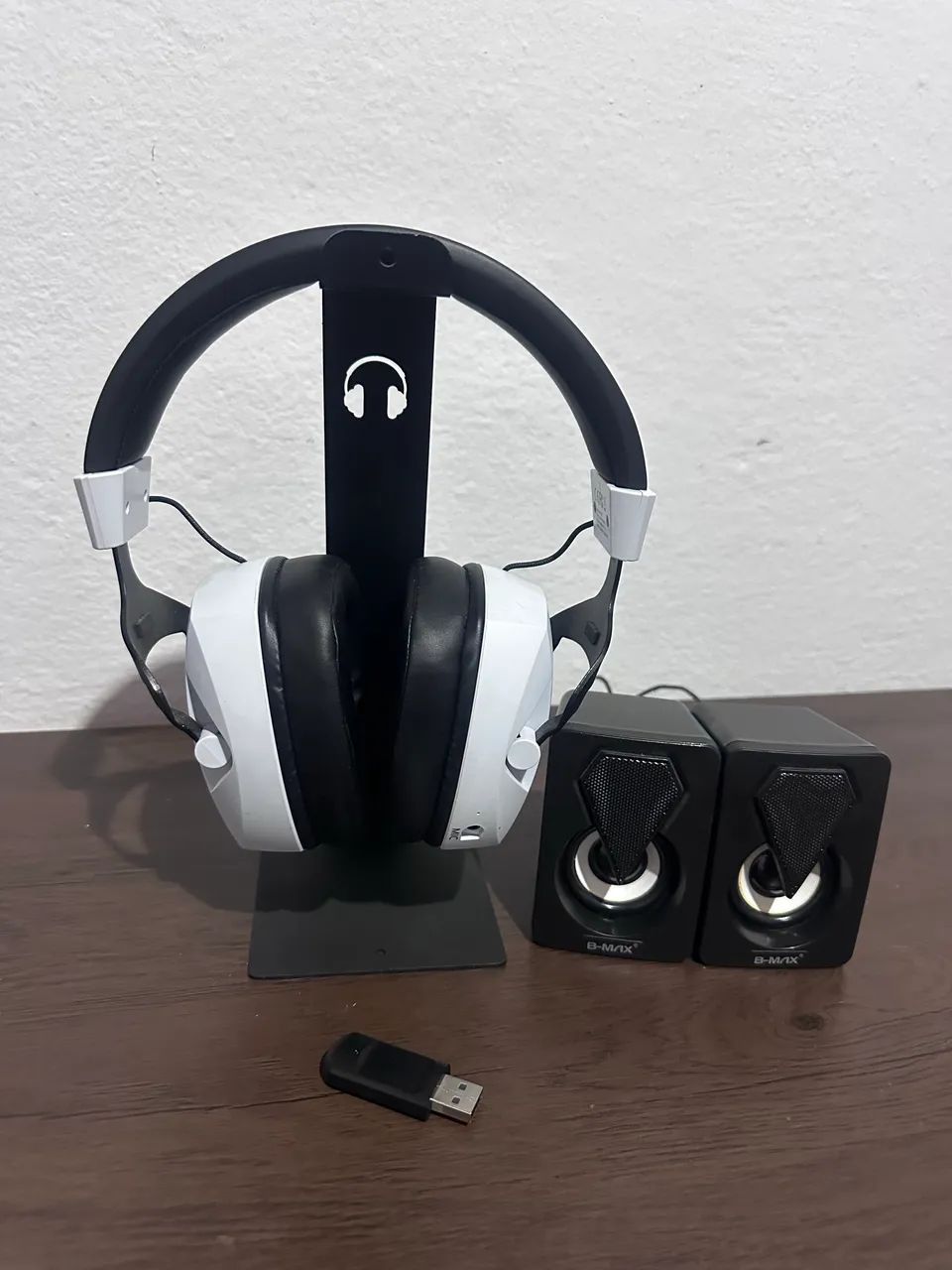 HEADSET + CAIXINHAS DE SOM