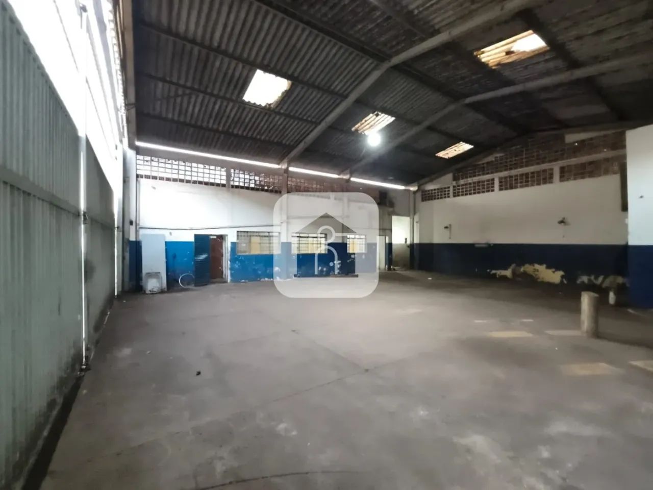 Galpão comercial para locação no bairro Brasil - Foto 3