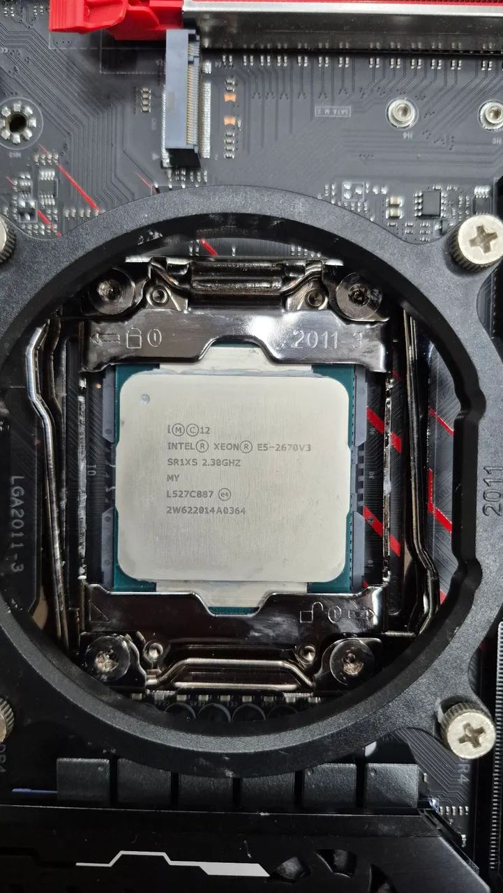 Kit Placa-Mãe X99 + Xeon E5-2667 v4 (3.2GHz)