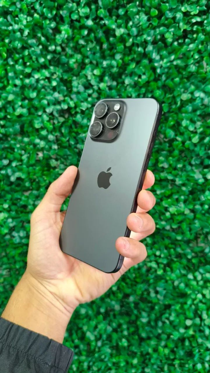 iPhone 15 Pro Max  - Foto 2