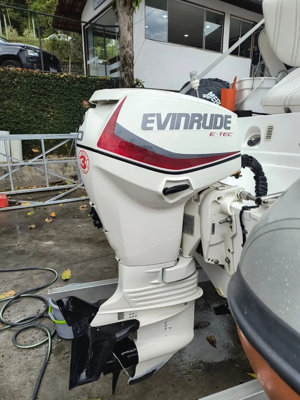 Motor 60hp Evinrude E-TEC >> 127h