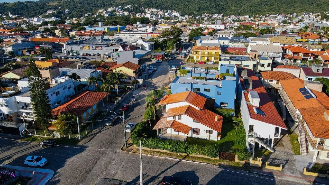 Casa com 4 quartos, 1 suíte, Bairro Centro, Garopaba/SC - Foto 3