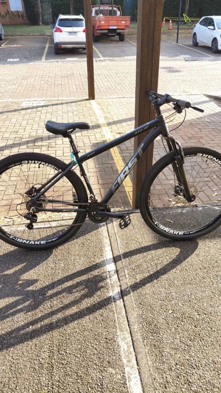 BICICLETA ARO 29 - IMPECÁVEL 