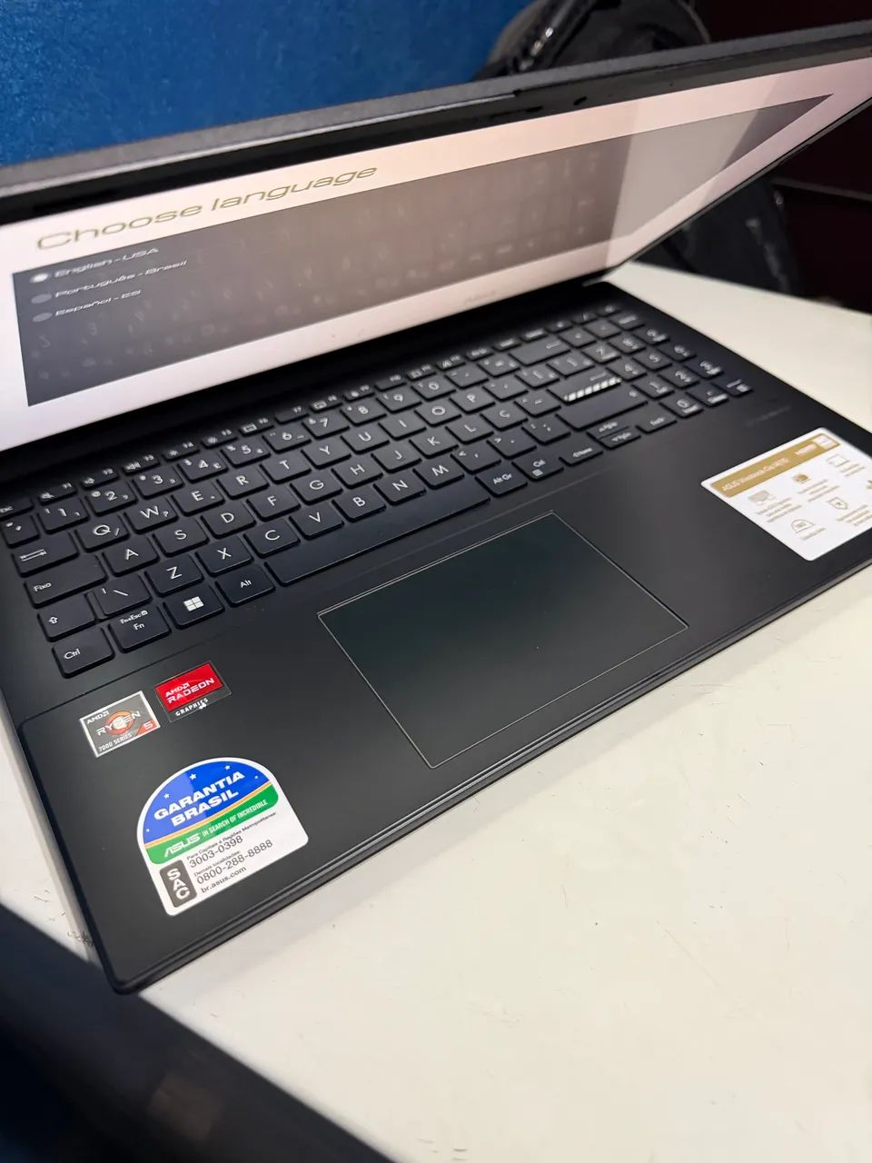 ASUS vivobook 