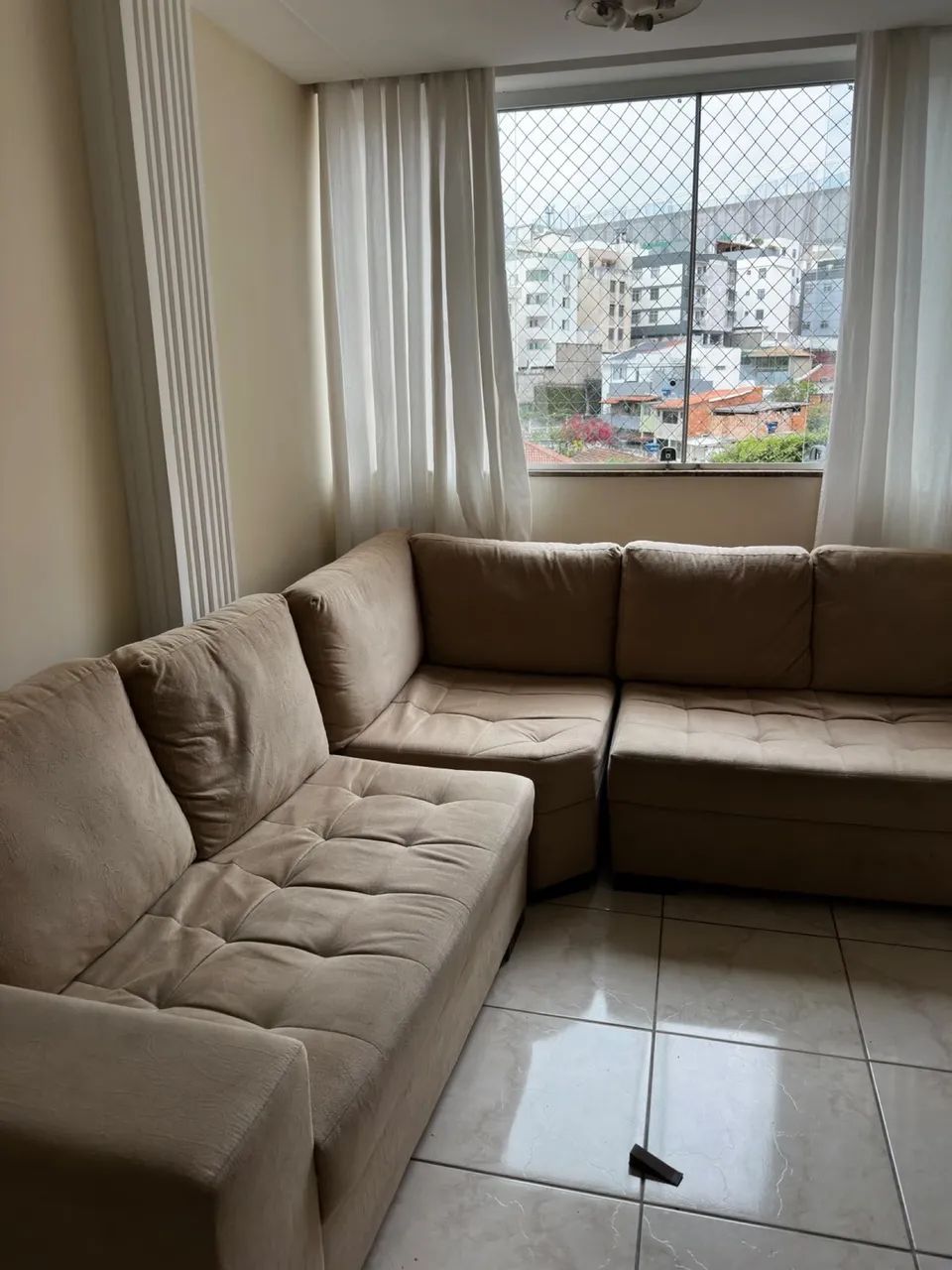 Sofá camurça com 6 lugares  - Foto 2