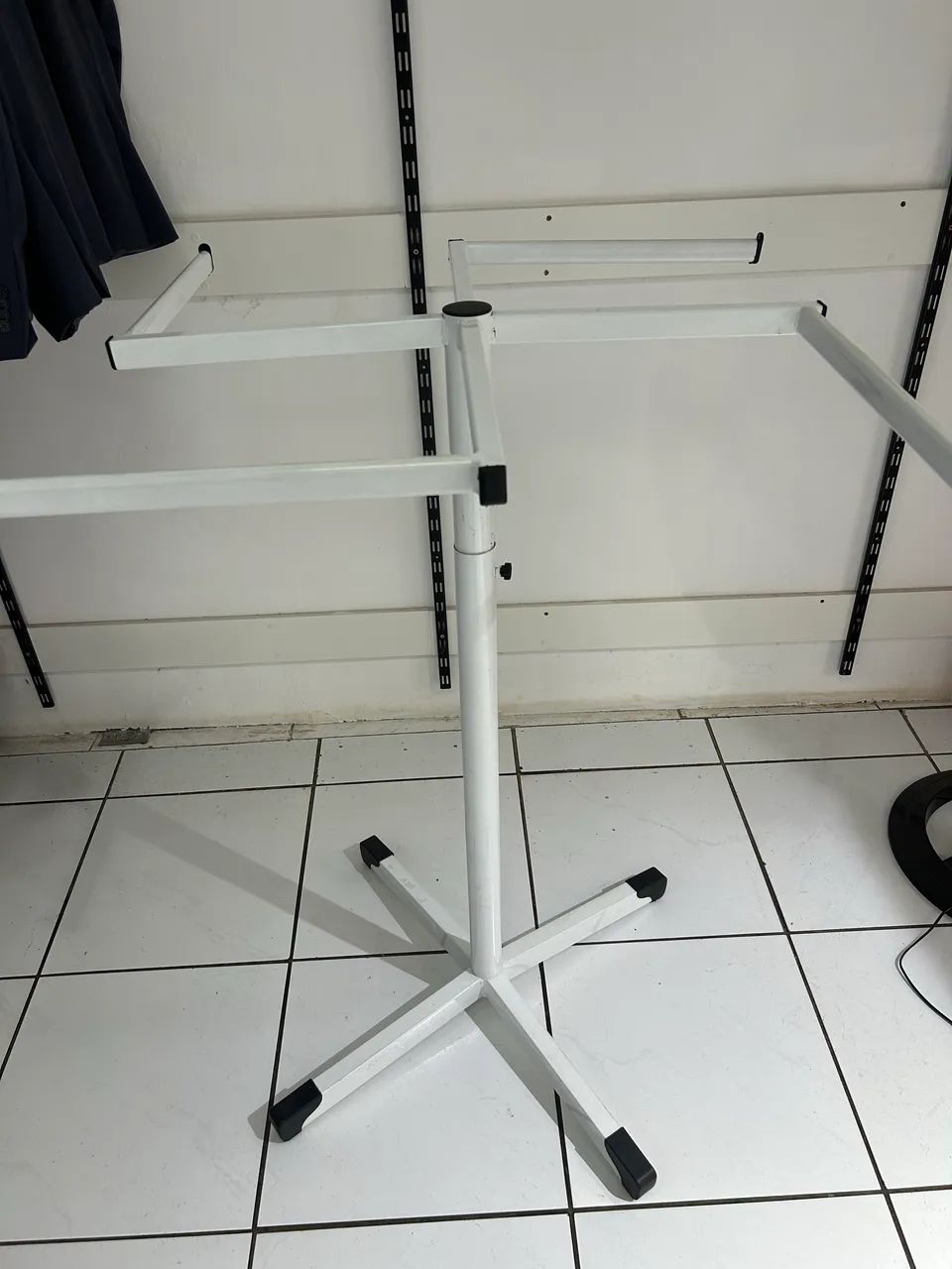 Arara de roupas 