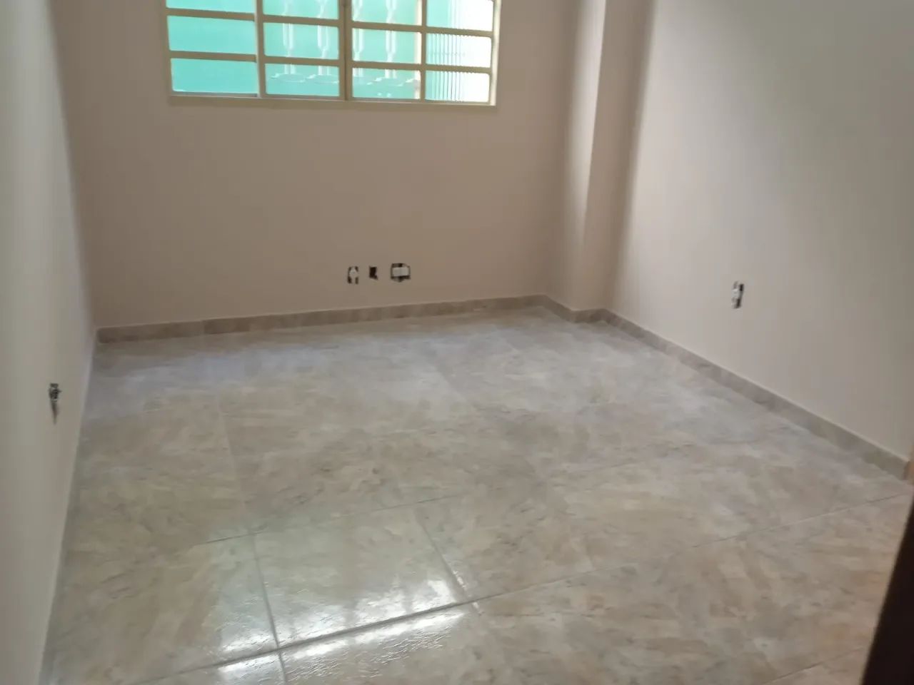 APARTAMENTO COM ÁREA PRIVATIVA PARA LOCAÇÃO ! - Foto 4
