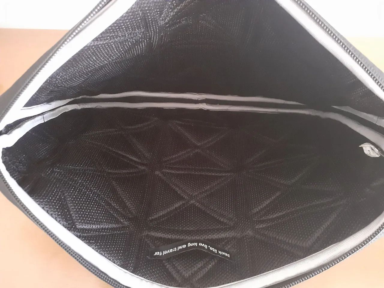 Capa acolchoada para notebook Targus - Foto 4
