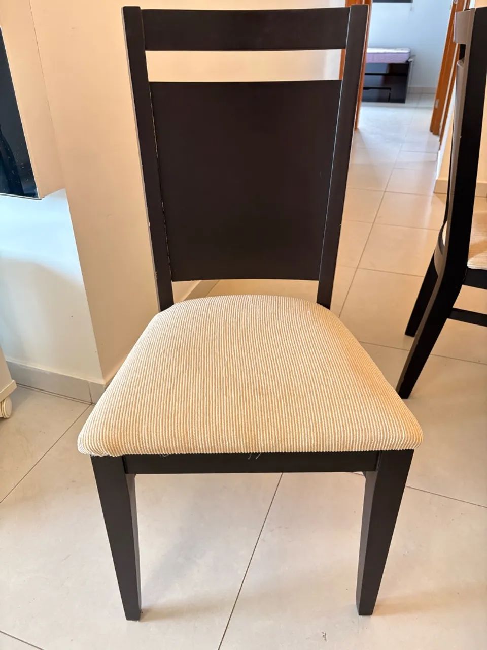 Mesa madeira  6 lugares  - Foto 4