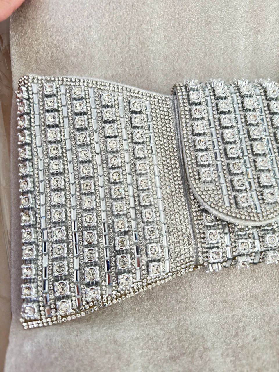 Vendo Bolsa para Festa Linda - Nova