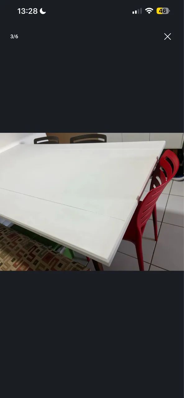 Mesa com 3 cadeiras e um banco de madeira  - Foto 3