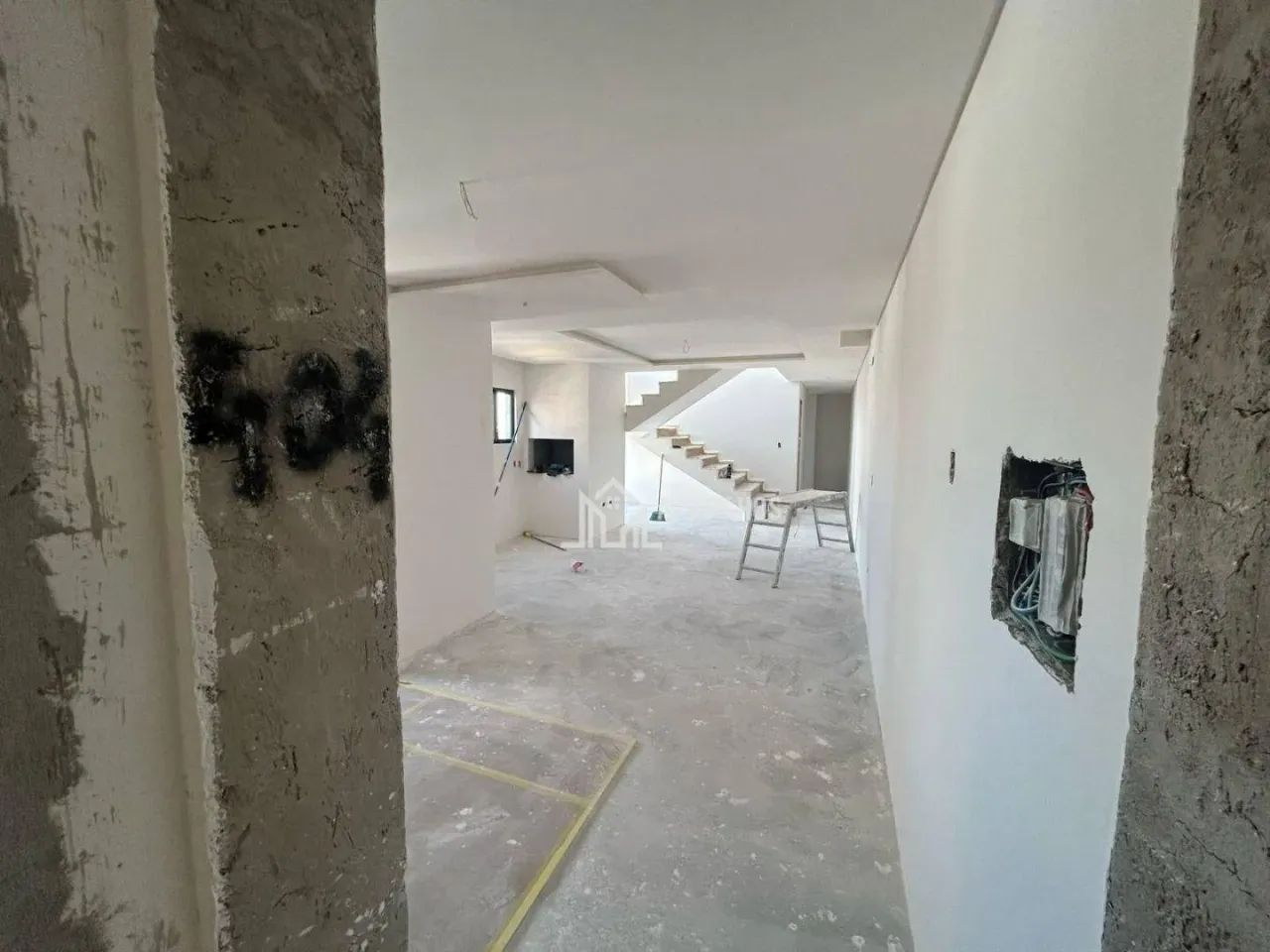 COBERTURA EM PINHAIS - Foto 2
