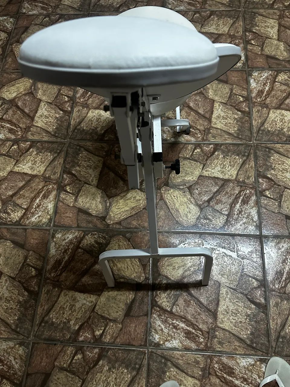 Cadeira designer de sobrancelha  - Foto 3