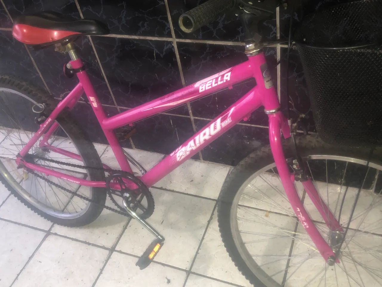 Bicicleta aro 26 Cairu com cestinha  - Foto 3