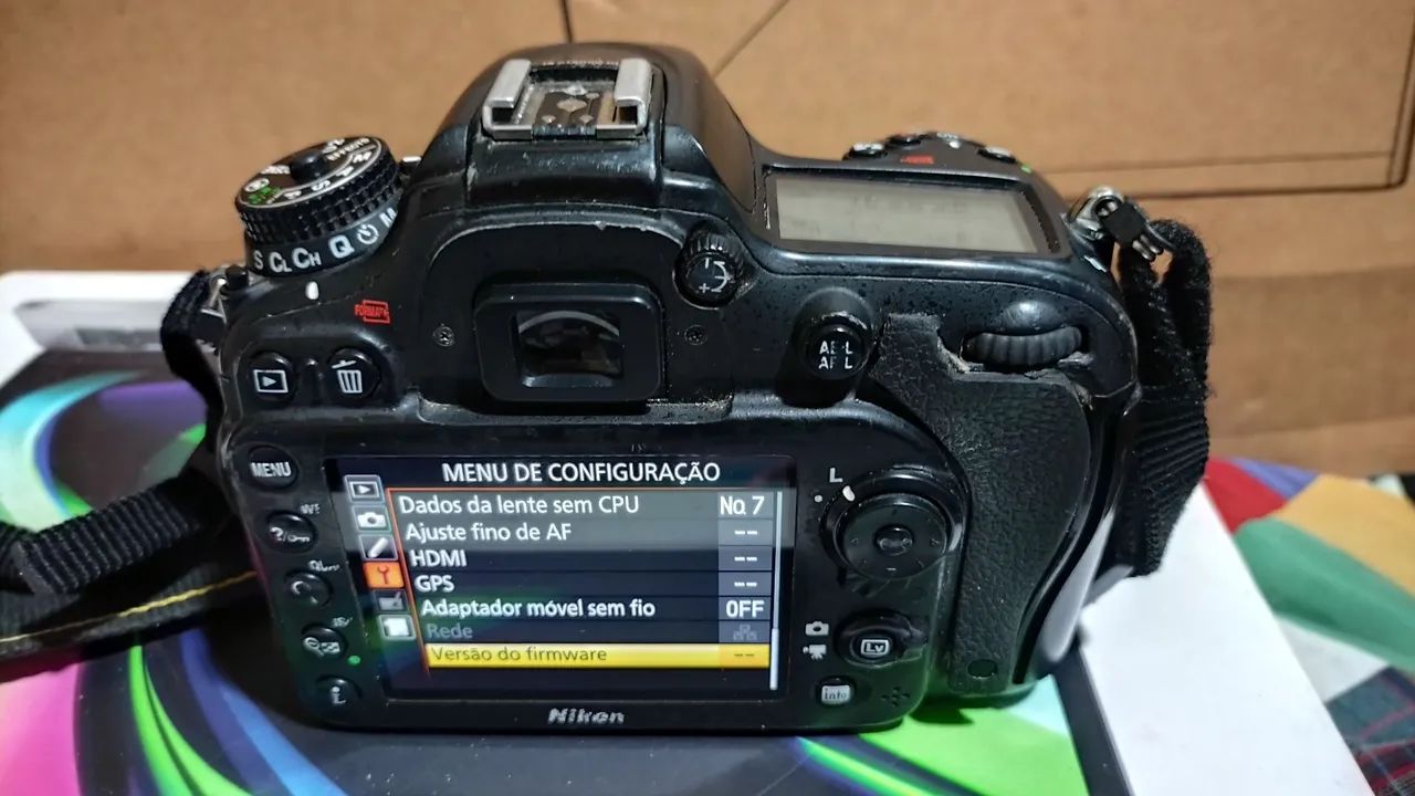 Câmera Nikon profissional D7100 / só o corpo e uma bateria  - Foto 2