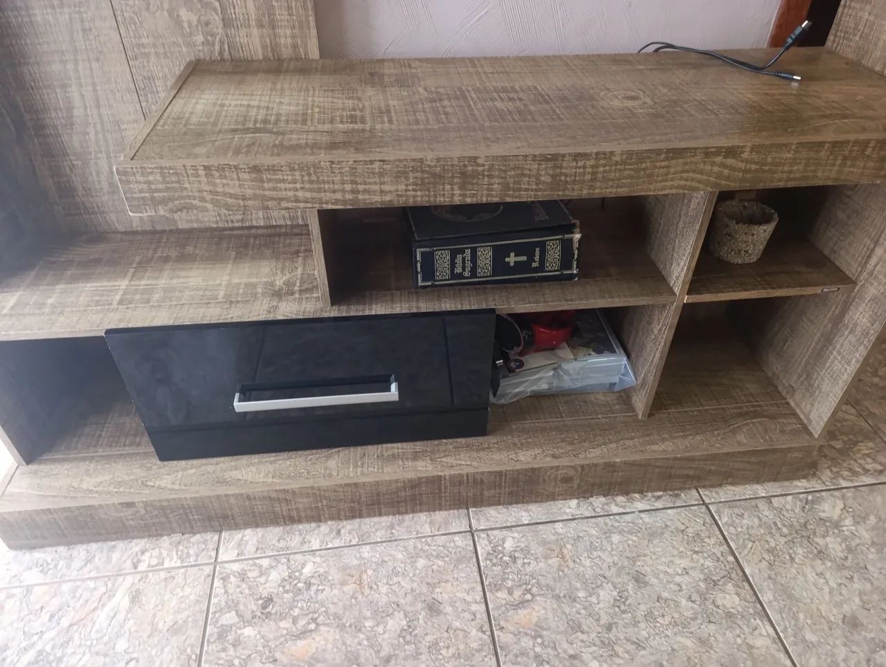 Estante MDF semi nova - Foto 2