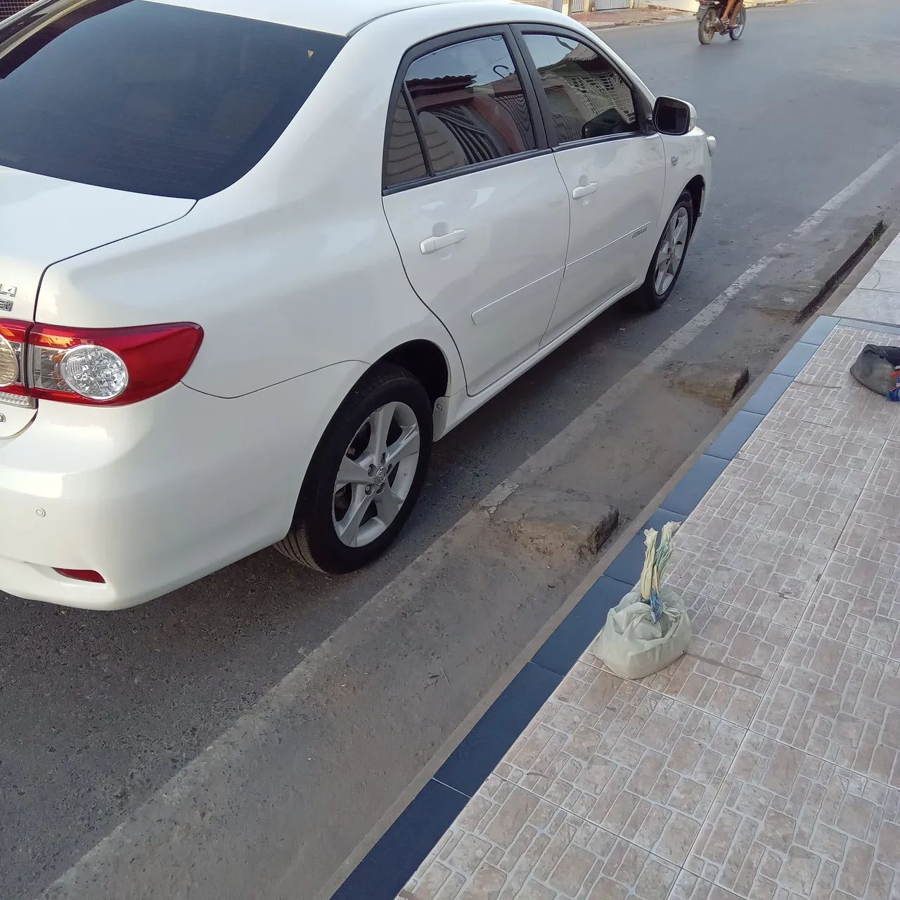Toyota Corolla XEI 2.0 Flex 16V Aut. 2013 - Foto 2