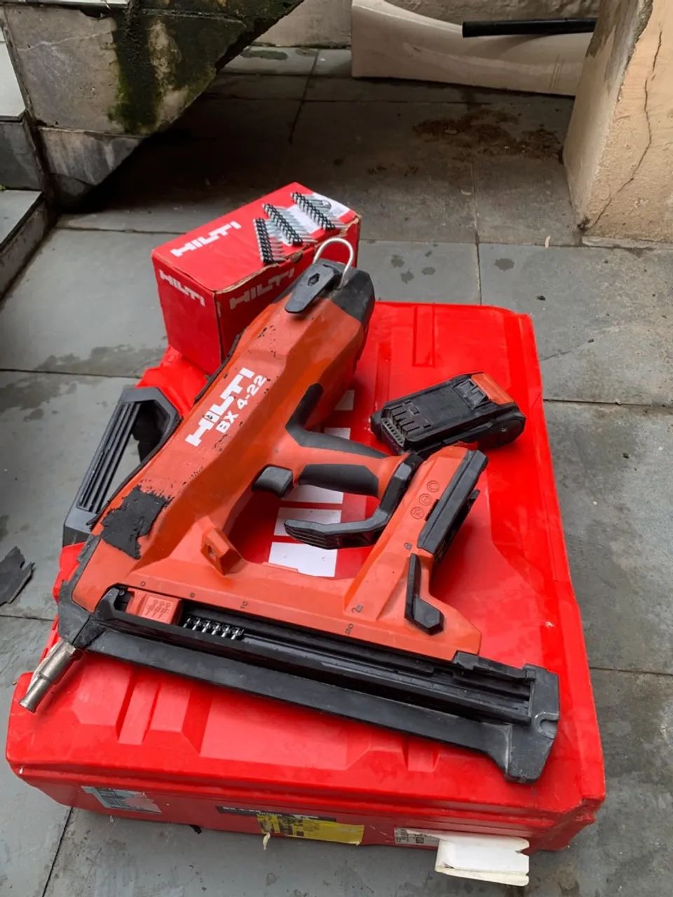 Pregadeira a pólvora Hilti BX 4-22
