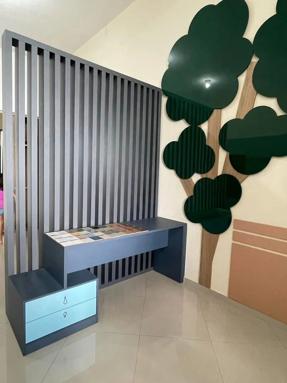 Mesa de Cabeceira Quarto infantil MDF 