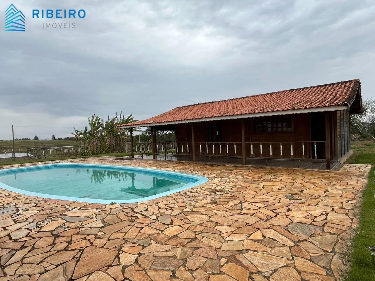 Area a venda 33mil mts² Porangaba - SP