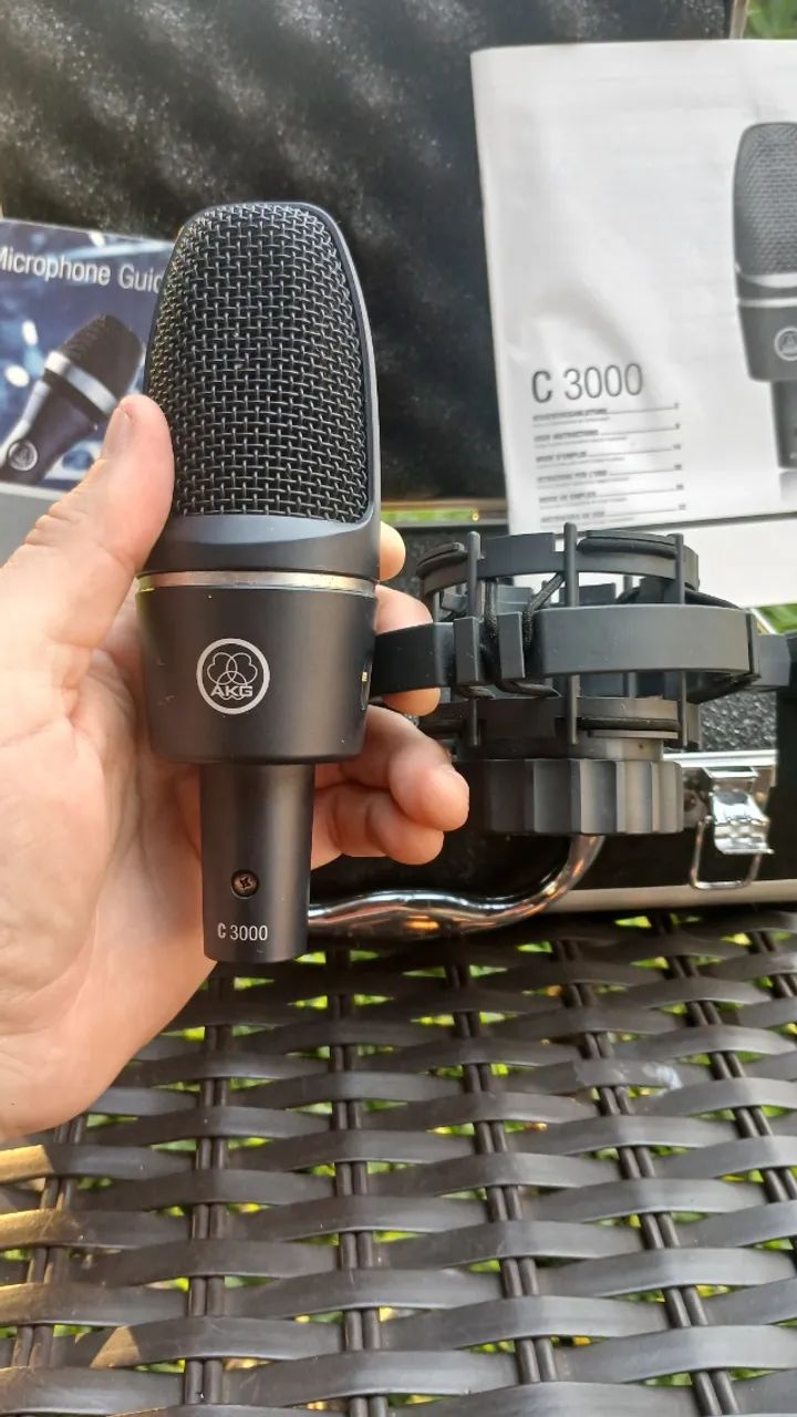 Microfone condensador AKG C3000