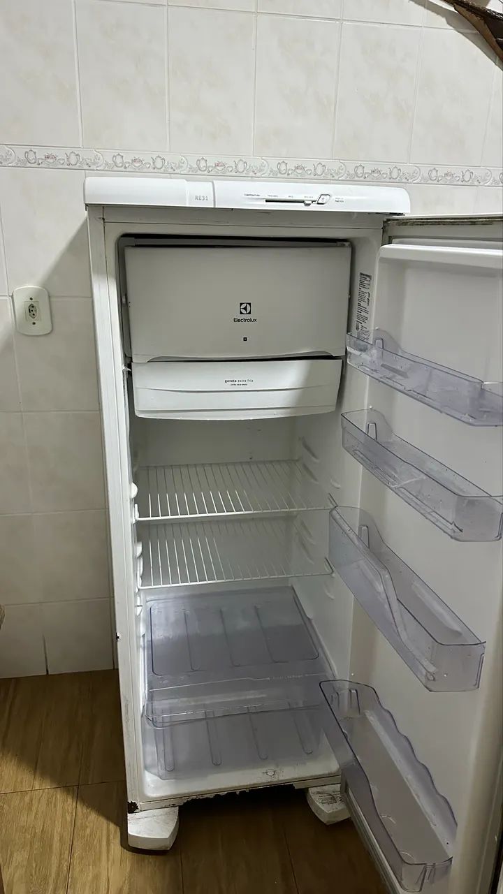 Geladeira Eletrolux RE31  - Foto 5