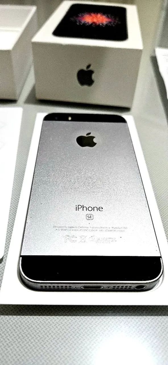 Celular IPhone SE relíquia  - Foto 2