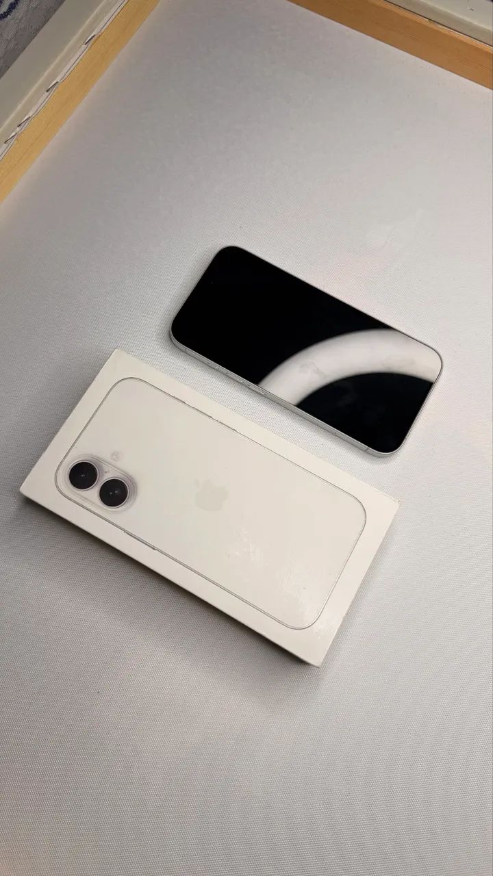 iPhone 16  - Foto 2