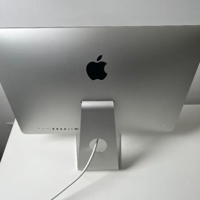 Apple iMac 2017 21,5 i5-3.4ghz 1TB SSD 16 Gb Ram, Magic mouse