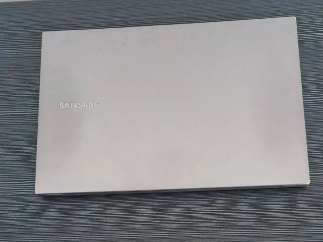  Notebook Samsung E30 - Upgradeado e Pronto para Windows 11!