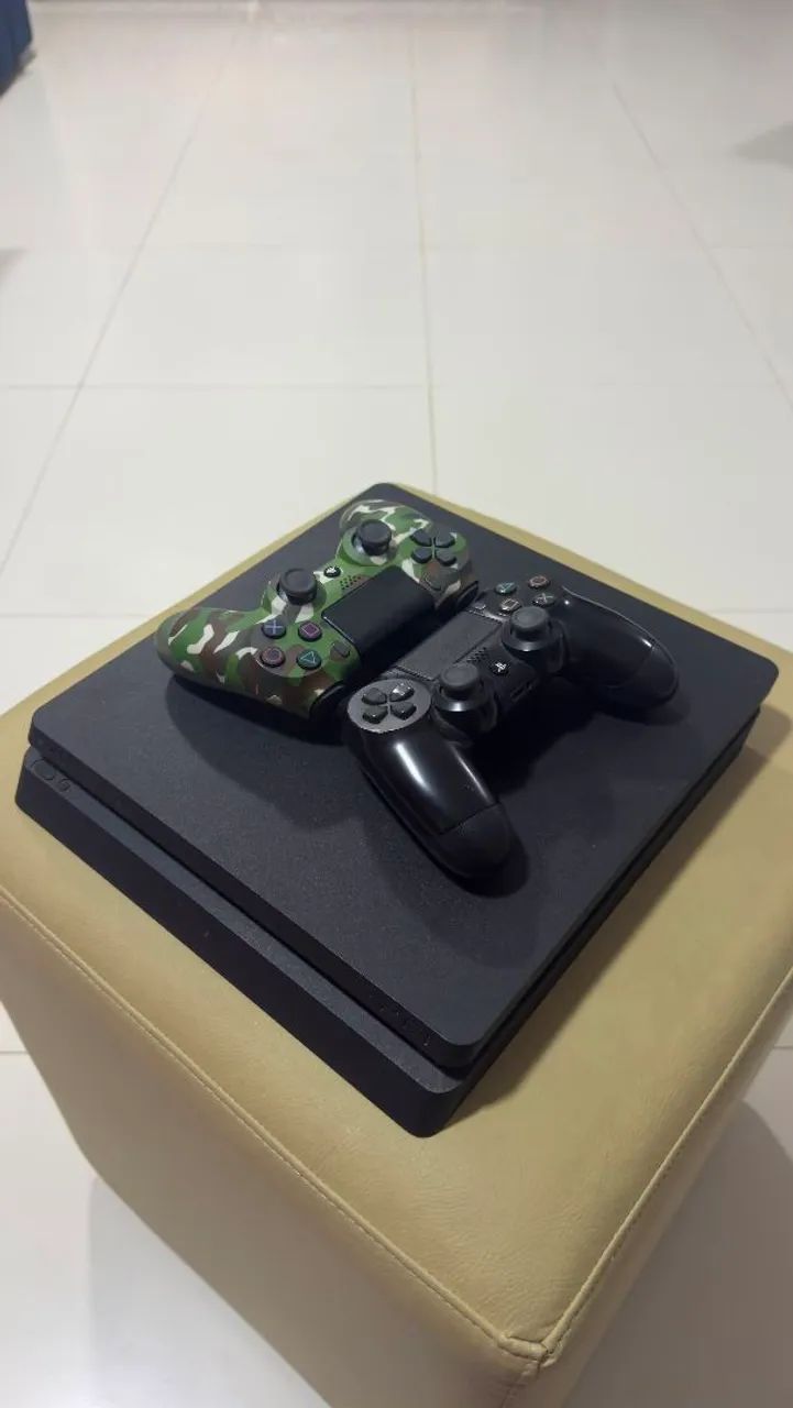 PS4 PLAYSTATION  