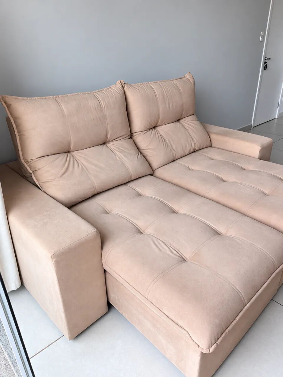 Sofá Retrátil e Reclinável 2 Lugares Bege - Ótimo Estado - Foto 4