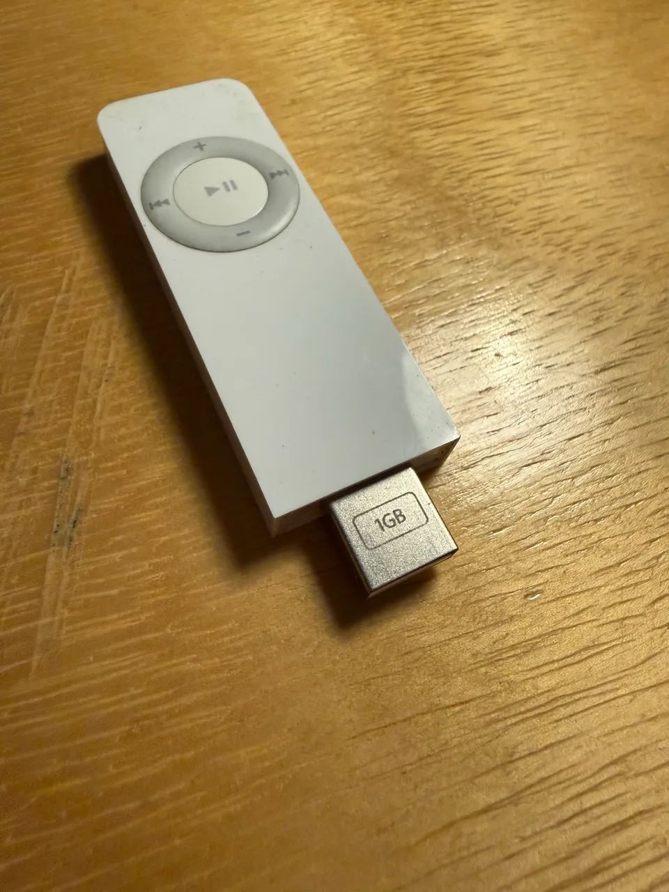 Apple iPod Shuffle 1a Geração - 1GB - Branco - Foto 3