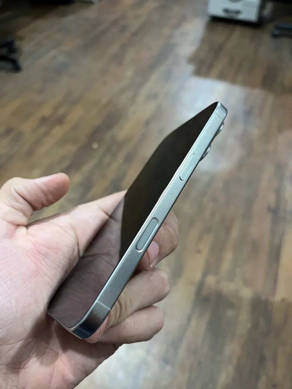 IPHONE 16 PRO 94% - CINZA