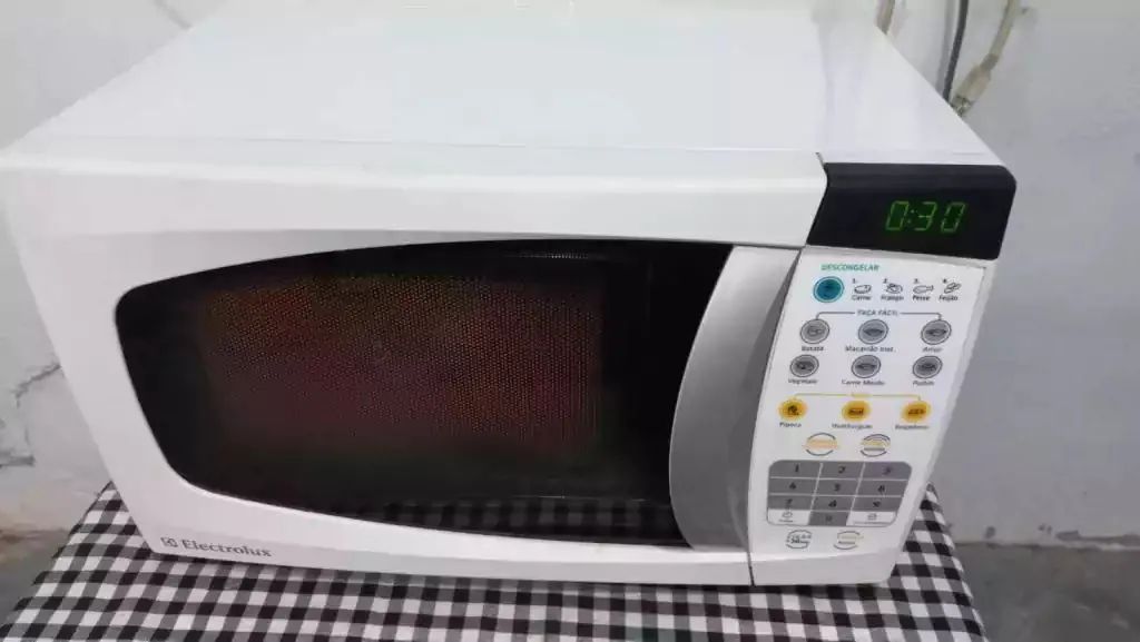 Microondas Electrolux 20 litros  - Foto 5
