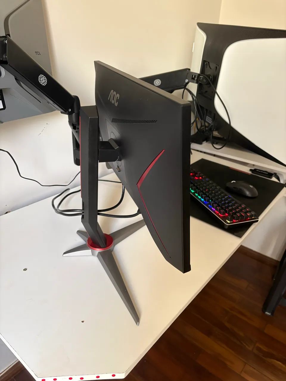 Monitor AOC 240hz 0,5ms 24p IPS  - Foto 2
