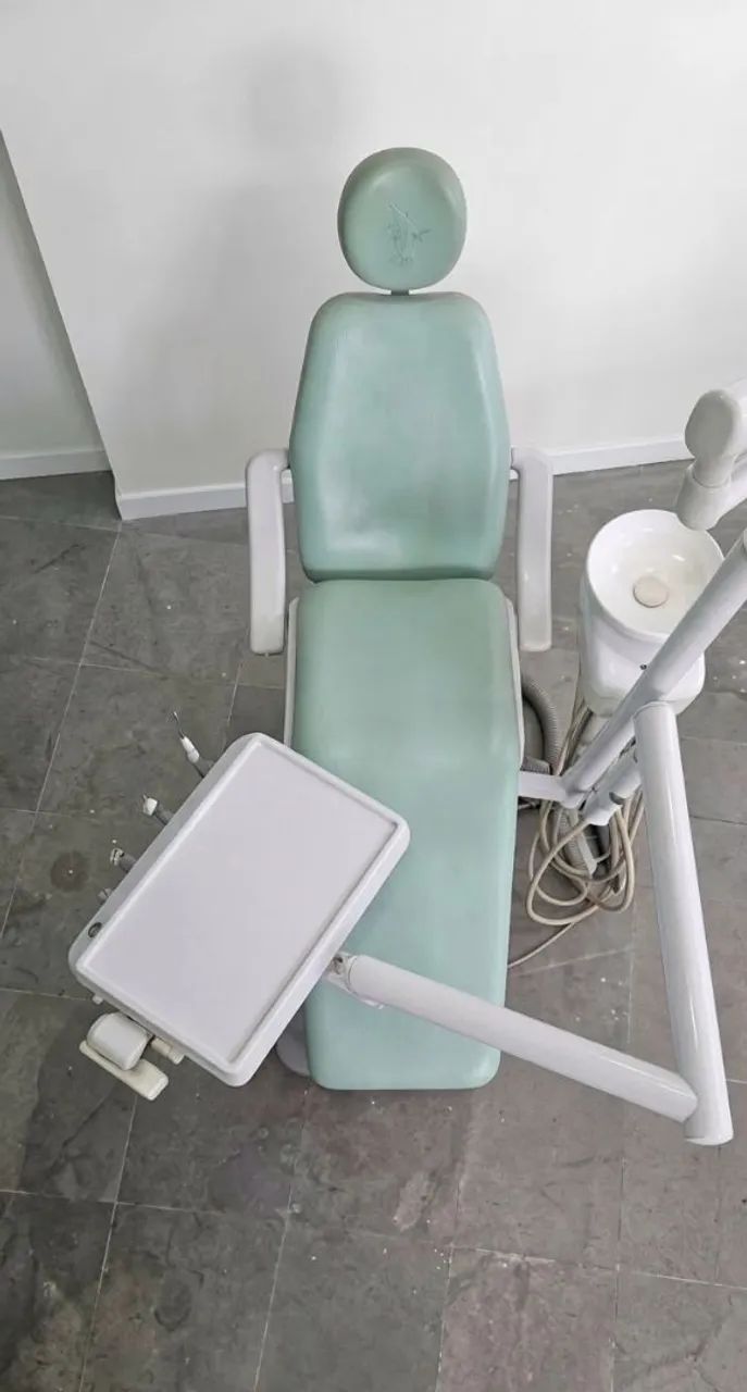 VENDO CADEIRA ODONTOLÓGICA COMPLETA - Foto 3