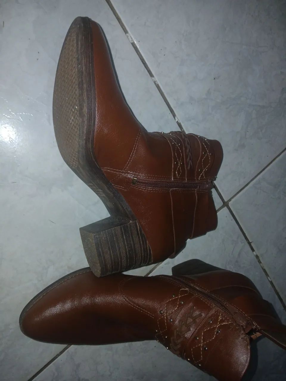 Bota feminina de couro - Foto 2