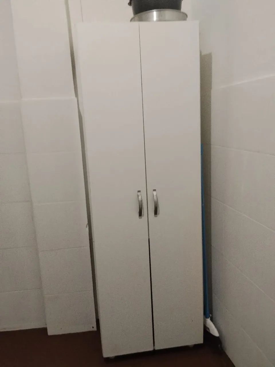 Armário multiuso 