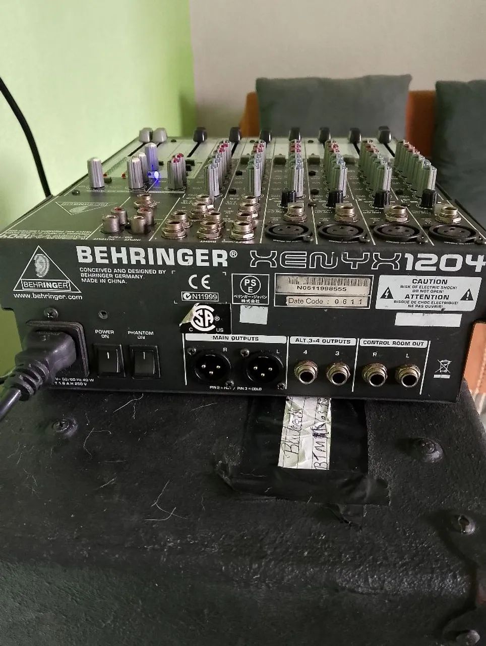 Mesa Behringer - Foto 4