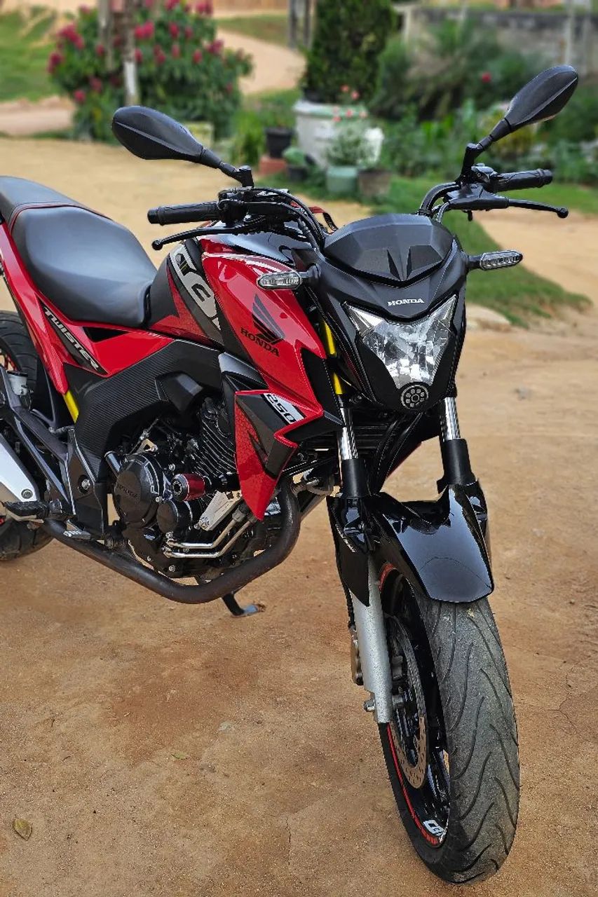CB TWISTER 250F - Foto 2