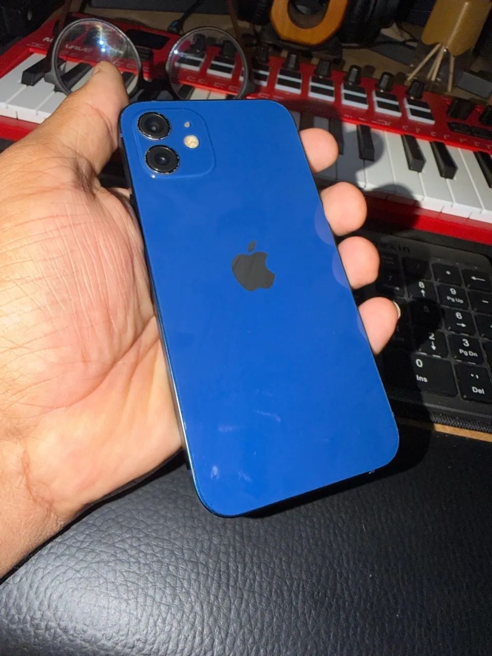 iPhone 12 - 256gb azul - Foto 2