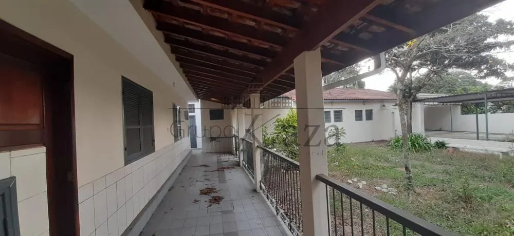 Casa Comercial Residencial - Centro - Jacareí - 3 Dormitórios com área de 1.015m² de terre - Foto 2