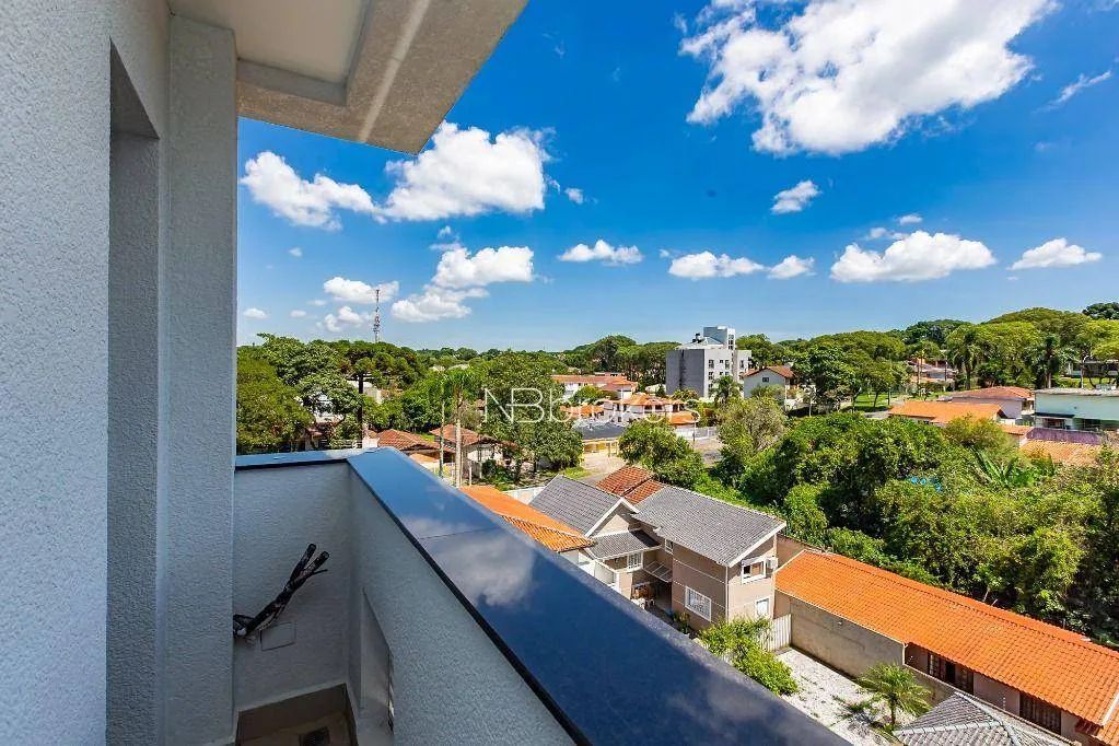 COBERTURA DUPLEX COM CHURRASQUEIRA E VISTA PARA A SERRA DO MAR!