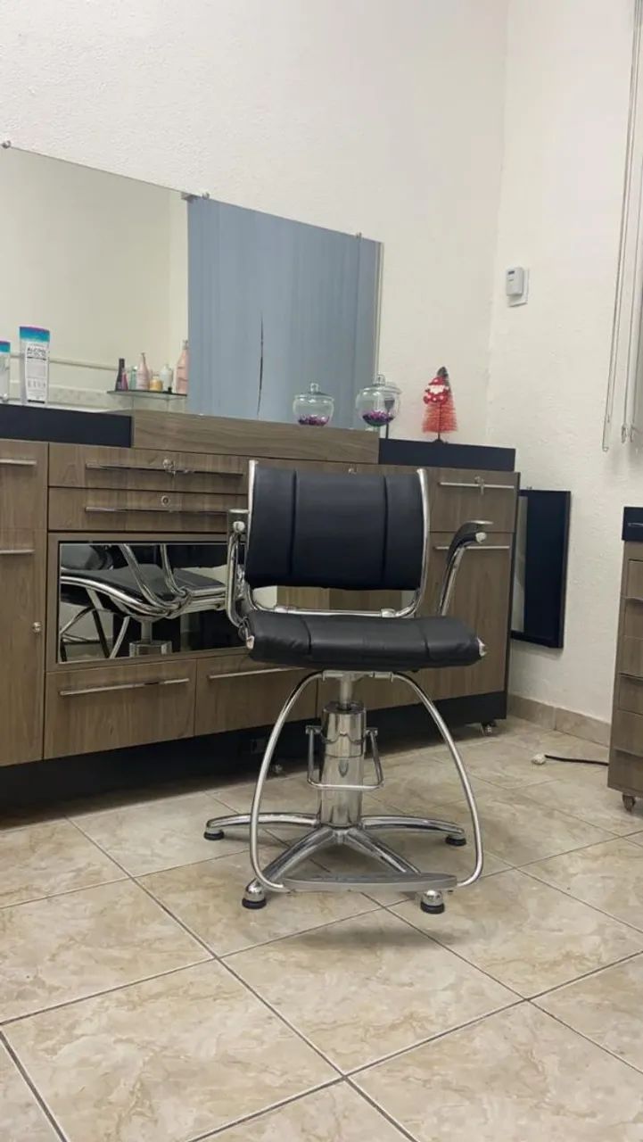 Cadeira de salão de cabeleireiro FERRANTE profissional  - Foto 3
