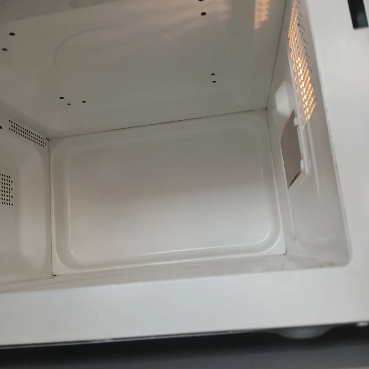 Microondas seminovo 25L  - Foto 2