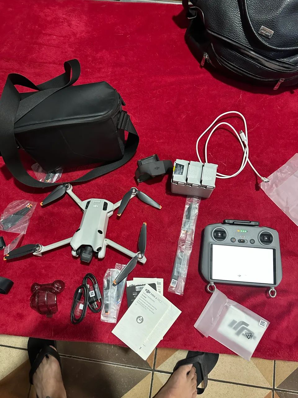 Drone DJI MINI 4 pro COMBO FLY MORE - Foto 4