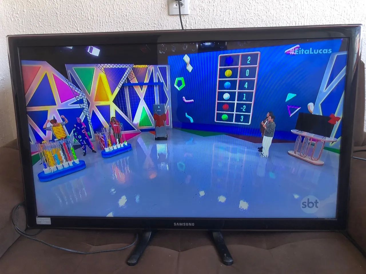 Tv Samsung smart 43 polegadas muito nova imagem perfeita  - Foto 4